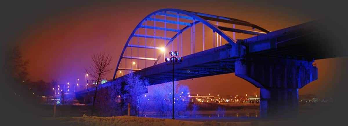 Sioux City bridge illuminated at night